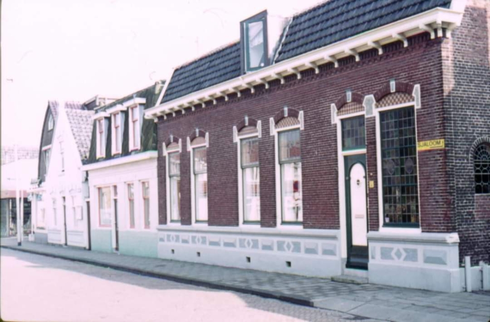 Dorpsstraat 45